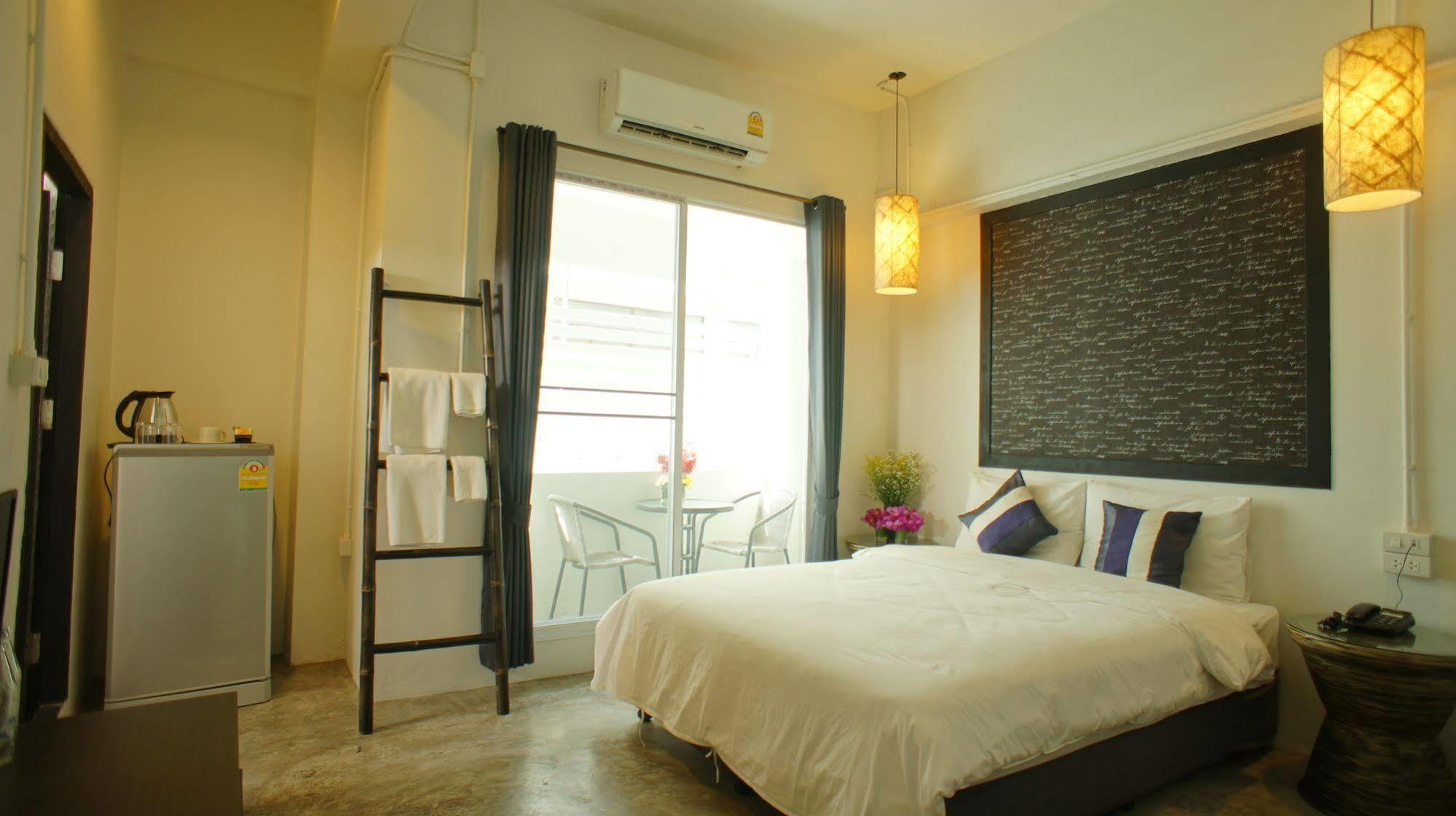 Walking Street Residence - Sha Extra Plus Chiang Mai Exterior photo