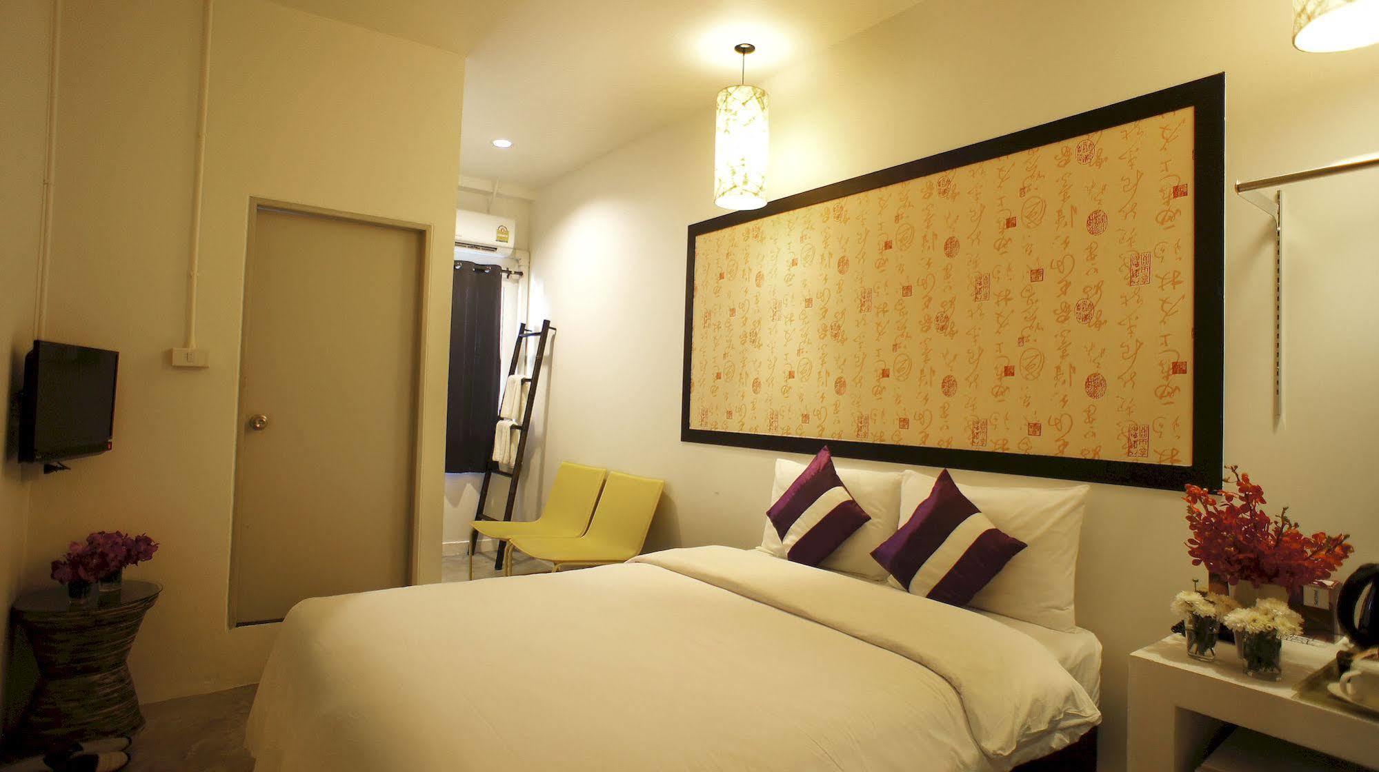 Walking Street Residence - Sha Extra Plus Chiang Mai Exterior photo