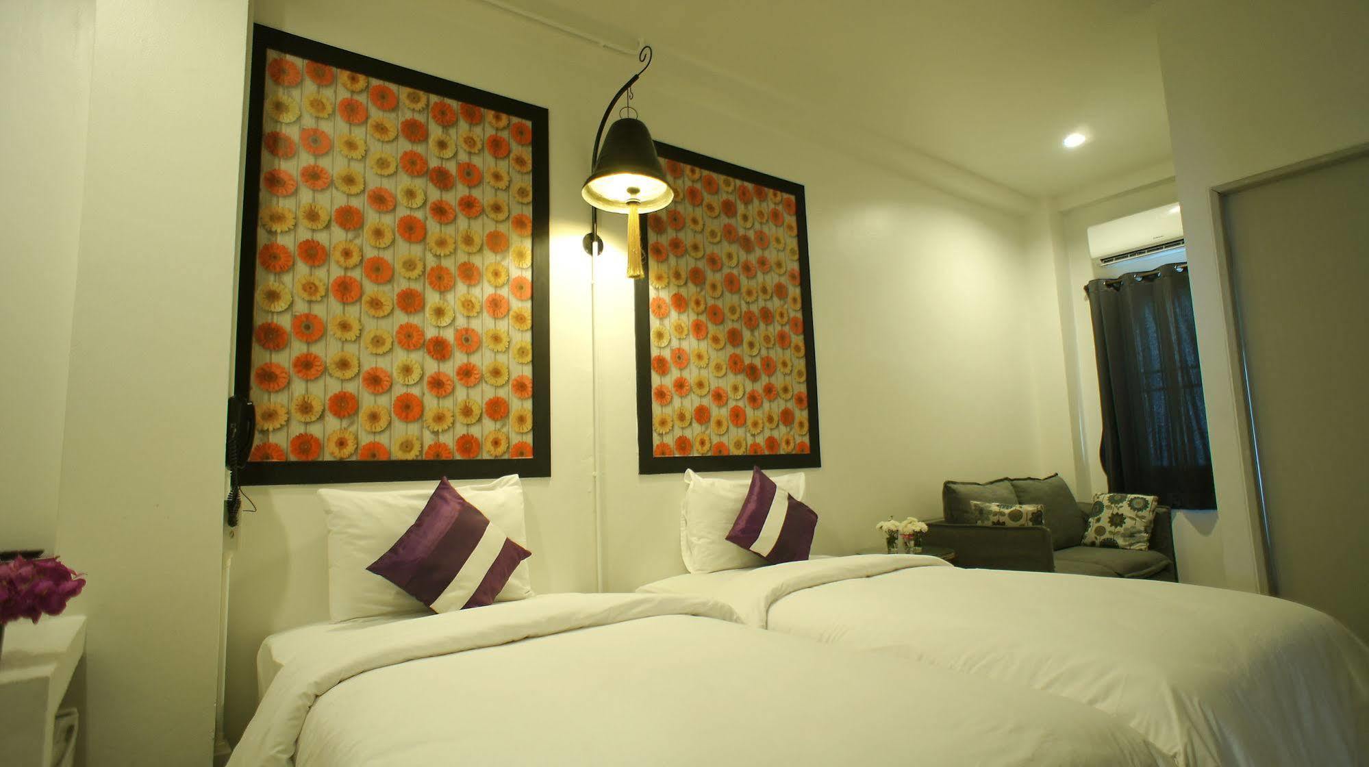 Walking Street Residence - Sha Extra Plus Chiang Mai Exterior photo